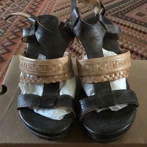 Bed Stu Jaslyn sandals
